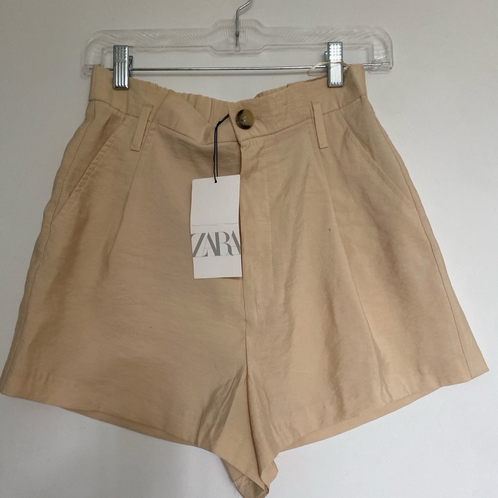 ZARA Tan High-Waist Pleated Women's Shorts